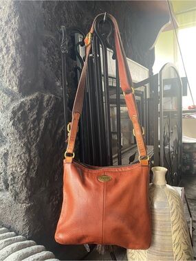 Fossil Women's Brown Leather Explorer Crossbody Bag
